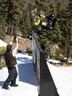 Gnu Finest 154 2023 Snowboard 11 Gnu Finest 154 2023 Snowboard -Blue Tomato Verkäufe Finest1542023Snowboard 2