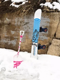 Gnu Gwo 159W 2023 Snowboard 9 Gnu Gwo 159W 2023 Snowboard -Blue Tomato Verkäufe Gwo159W2023Snowboard 1