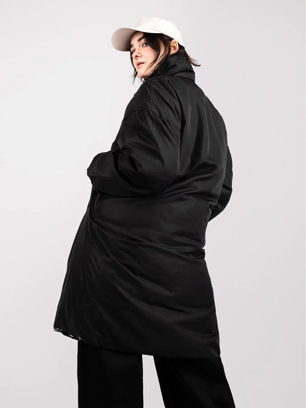 HUF Reversible Puffer-Jacke 6 HUF Reversible Puffer-Jacke – Bild 4